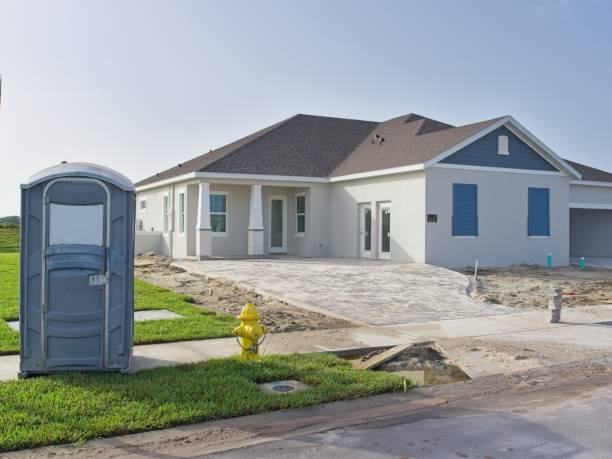 Porta potty delivery and setup in La Grulla, TX